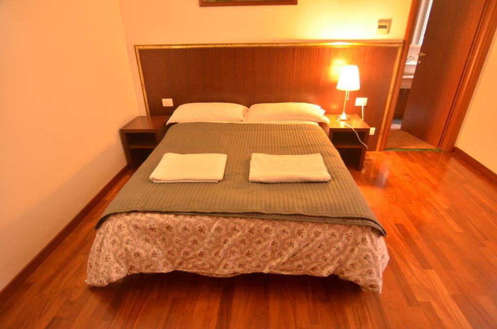 Mille Fiori Bed and Breakfast Ρώμη Δωμάτιο φωτογραφία